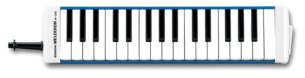 Suzuki Melodica M-32 - Blue 32-Note Wind Instrument with Mouthpiece and Extension Tube